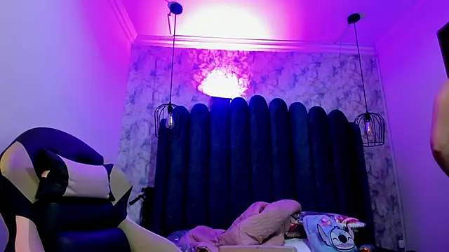 Snapshot of nalalye_cruzz_ chatting on 05.04.26 nalalye cruzz online show from 05.04.26