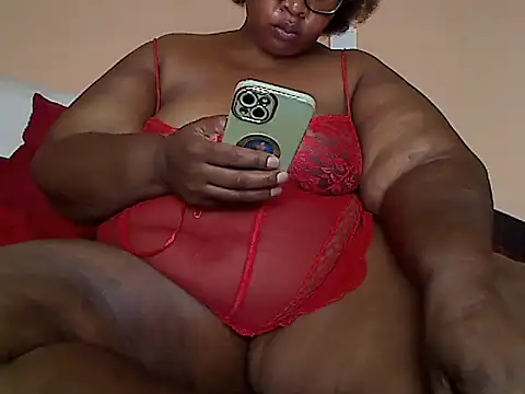 ZOQULUx online show from 02.16.25