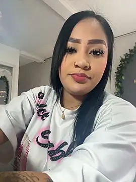 Luisa Fernandaa online show from 10.16.25