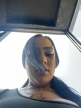 Luisa Fernandaa online show from 03.26.26