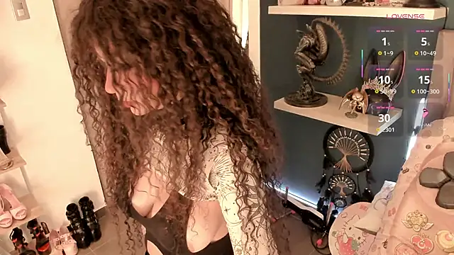 Snapshot of Orianna_reed_ chatting on 11.13.25 Orianna reed online show from 11.13.25