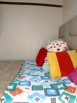 NicRaisaa online show from 03.13.25