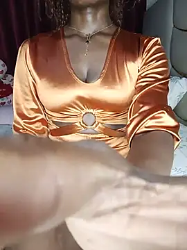 Snapshot of NicRaisaa chatting on 06.07.26 NicRaisaa online show from 06.07.26