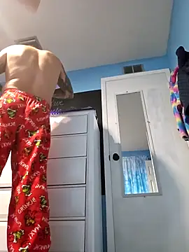 Snapshot of MrBiggBallz chatting on 12.27.24 MrBiggBallz online show from 12.27.24