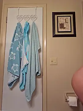 Snapshot of MrBiggBallz chatting on 01.24.25 MrBiggBallz online show from 01.24.25