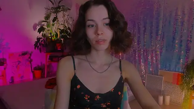 Snapshot of poli__ chatting on 12.26.24 poli   online show from 12.26.24