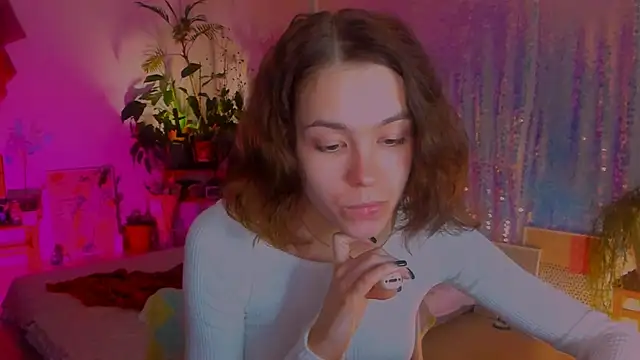 Snapshot of poli__ chatting on 01.20.25 poli   online show from 01.20.25