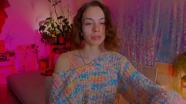 Snapshot of poli__ chatting on 02.08.25 poli   online show from 02.08.25