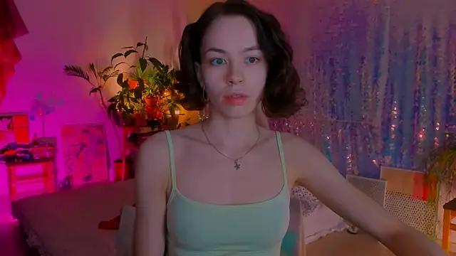 Snapshot of poli__ chatting on 03.01.25 poli   online show from 03.01.25