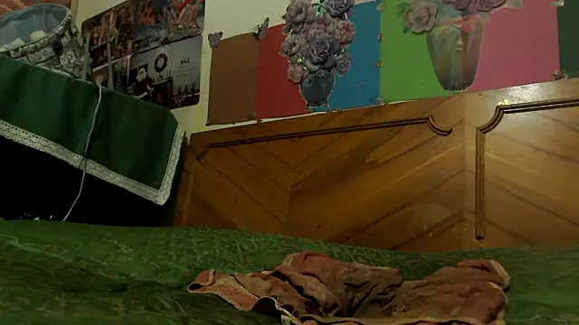 EllyseJenner online show from 10.22.25