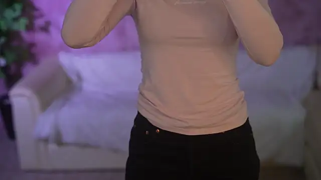 Elice Dream online show from 09.29.25