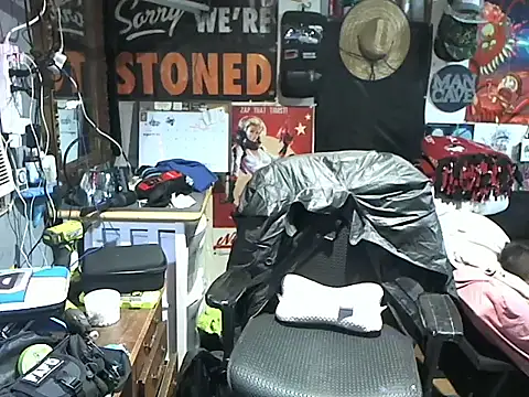 Snapshot of CloudDadddyyy420 chatting on 12.24.24 CloudDadddyyy420 online show from 12.24.24