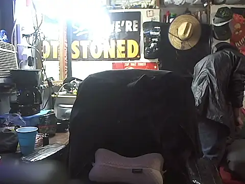 Snapshot of CloudDadddyyy420 chatting on 12.29.24 CloudDadddyyy420 online show from 12.29.24