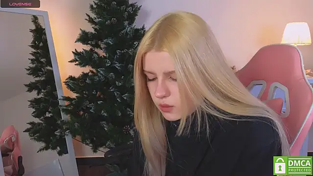 Grace and  Jacob online show from 12.12.24
