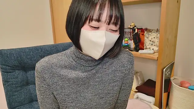 Snapshot of HIKARI_x0 chatting on 01.17.25 HIKARI x0 online show from 01.17.25