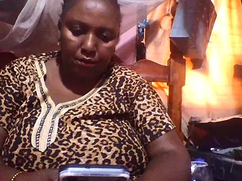 Snapshot of big_clits chatting on 07.12.26 big clits online show from 07.12.26