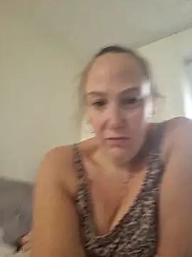 Wisie Cutie online show from 11.15.25