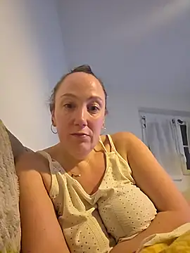 Snapshot of Wisie_Cutie chatting on 02.26.26 Wisie Cutie online show from 02.26.26