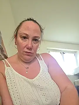 Wisie Cutie online show from 03.17.26