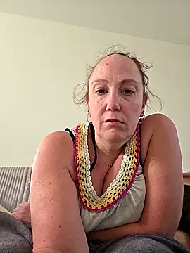 Wisie Cutie online show from 03.20.26