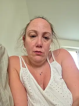 Wisie Cutie online show from 03.26.26