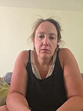Snapshot of Wisie_Cutie chatting on 06.14.26 Wisie Cutie online show from 06.14.26