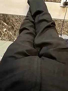 Play boy11 online show from 10.25.25