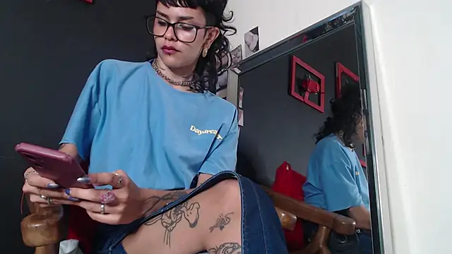 Snapshot of trinitty chatting on 02.11.25 trinitty online show from 02.11.25