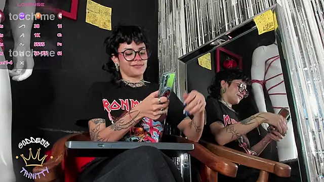 Snapshot of trinitty chatting on 10.07.25 trinitty online show from 10.07.25