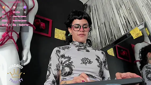 Snapshot of trinitty chatting on 10.21.25 trinitty online show from 10.21.25