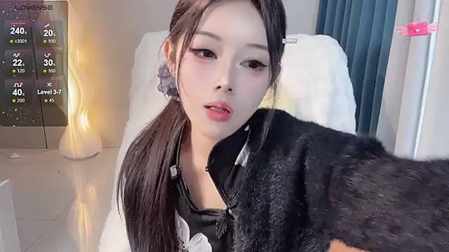 Mandy-- online show from 11.10.25