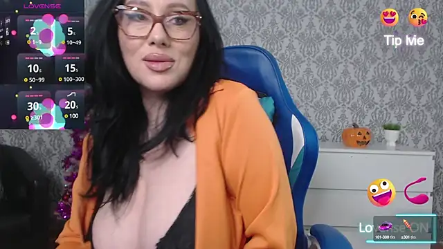 Snapshot of AnnaAnn chatting on 01.23.25 AnnaAnn online show from 01.23.25