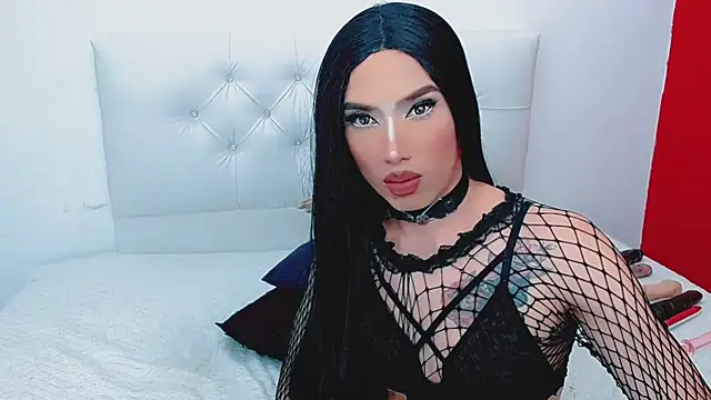 Snapshot of yesik_beltran chatting on 12.21.24 yesik beltran online show from 12.21.24