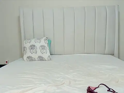  heavenlysent online show from 12.18.25