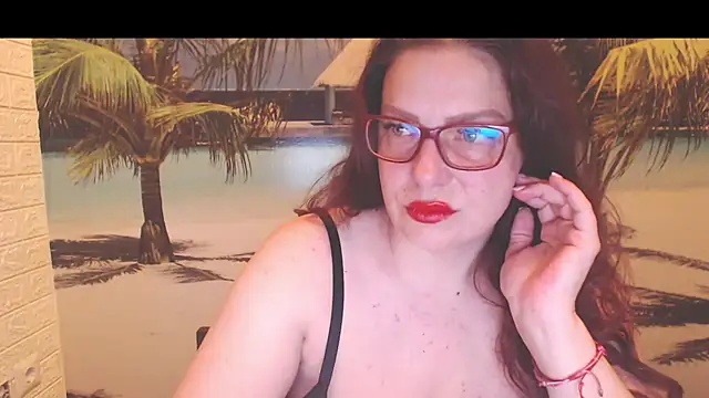 Queen  Natasha online show from 06.24.26