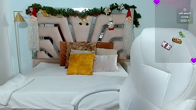 sophia hadid online show from 12.17.24