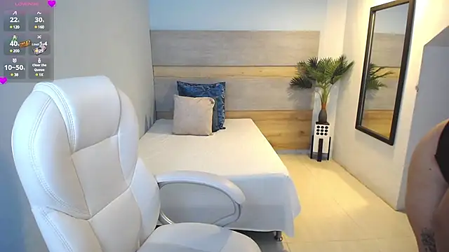 sophia hadid online show from 12.31.24