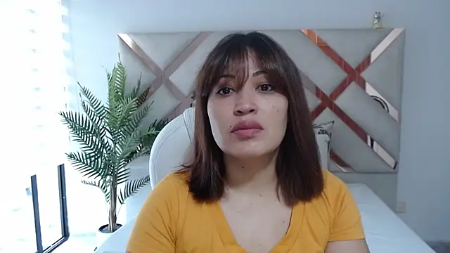 sophia hadid online show from 03.22.25