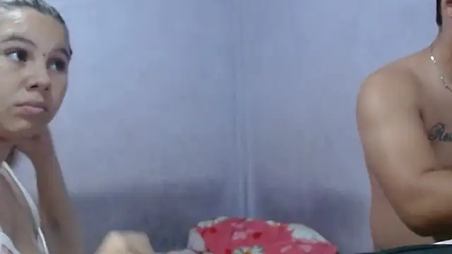 Snapshot of sexy_couple29 chatting on 12.16.24 sexy couple29 online show from 12.16.24