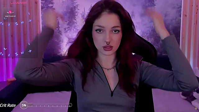 BratzieDarsie online show from 12.14.24