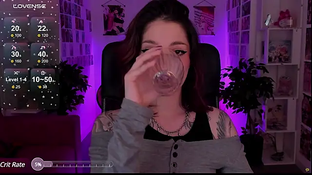 BratzieDarsie online show from 01.27.25