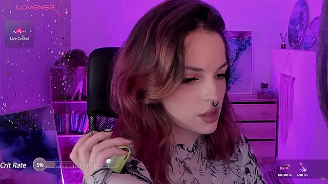 BratzieDarsie online show from 03.05.25