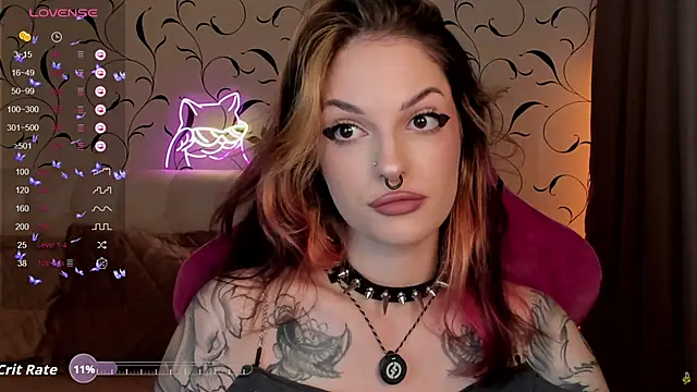 BratzieDarsie online show from 09.09.25