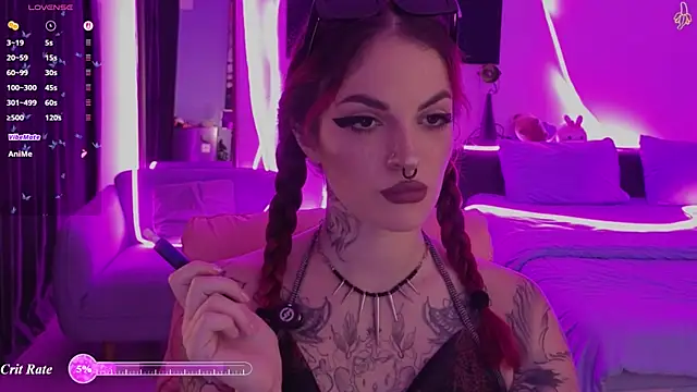 Snapshot of BratzieDarsie chatting on 06.27.26 BratzieDarsie online show from 06.27.26