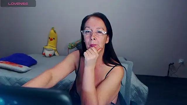 Celine Faer1 online show from 04.06.26