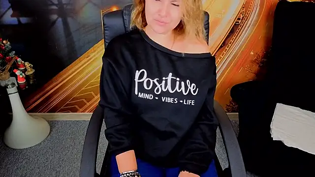 EmmaxPark online show from 12.15.25