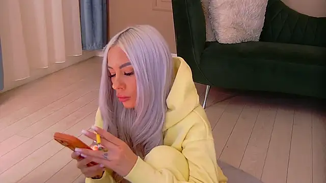 Snapshot of Bailey_Rush chatting on 02.17.26 Bailey Rush online show from 02.17.26