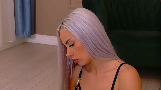 Snapshot of Bailey_Rush chatting on 02.19.26 Bailey Rush online show from 02.19.26