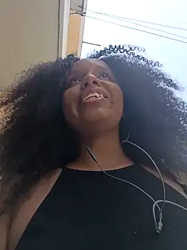 ElizabethBell  online show from 04.13.26