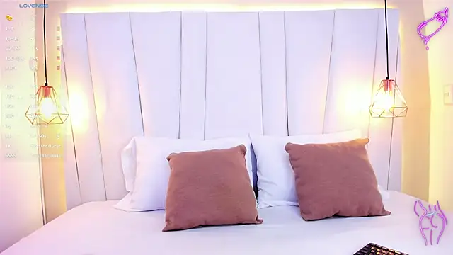 KiarhaTrixie online show from 01.29.25